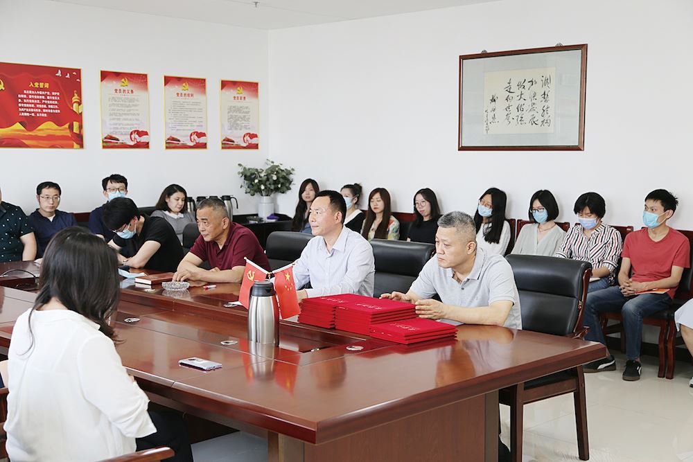 山东出版集团有限公司内容图片展示
